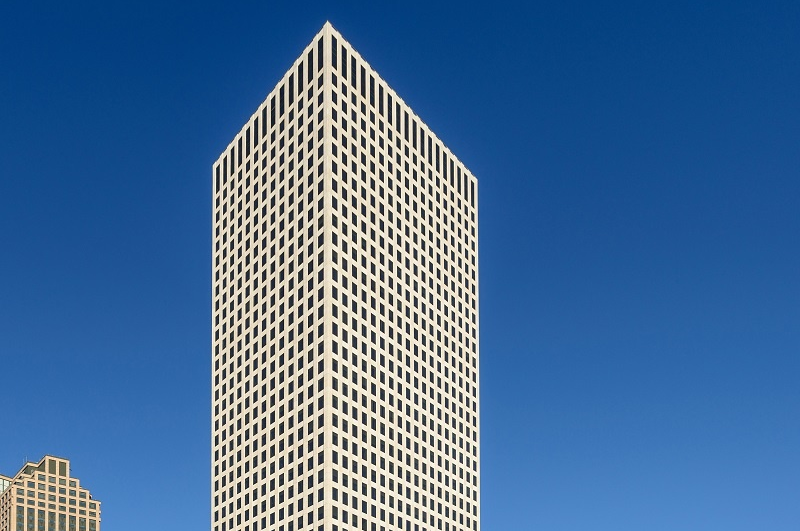 Hancock Whitney Center to Light New Orleans Skyline on January 4